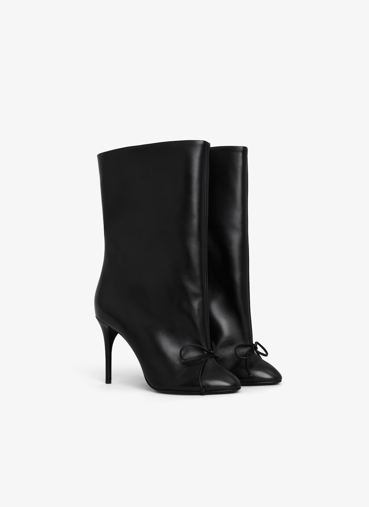 BOTTINES DÉCOLLETÉ EN CUIR ALAÏA BOTTINES DÉCOLLETÉ EN CUIR NOIR